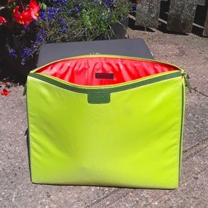 Tumi Case. Excellent Condition. Beautiful Colors.